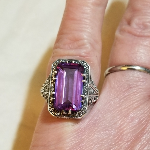 Vintage Jewelry - Vintage Amethyst Sterling Filigree Ring